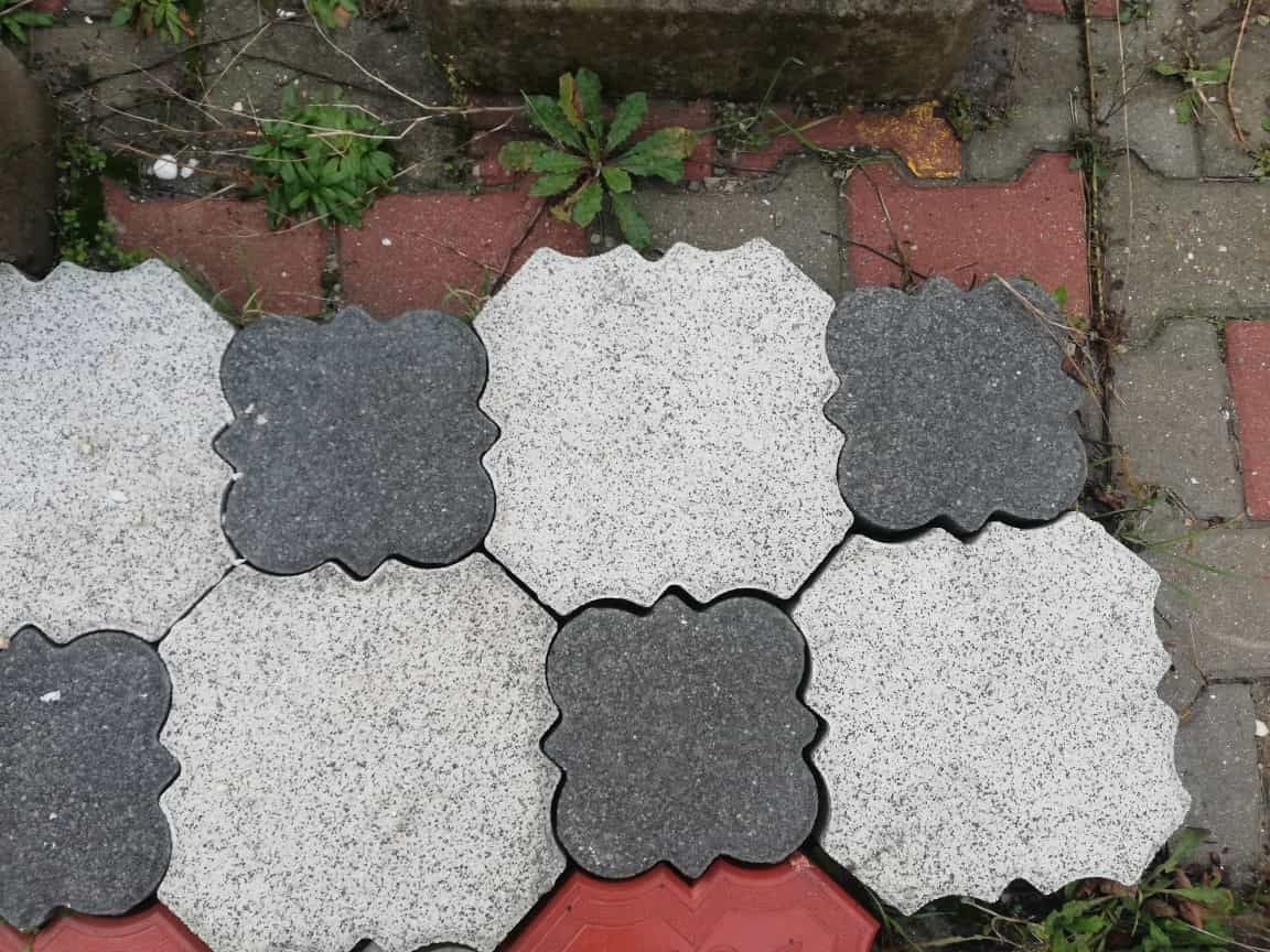 Kumlamalı Beton Parke Papatya modeli