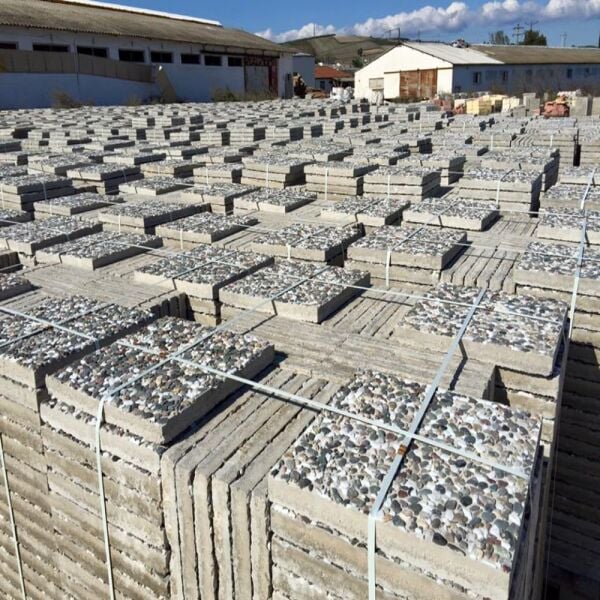 40x40 Yeşil Çakıl Beton | Bahçe Zemin Kaplaması, Doğal Taş Görünümü