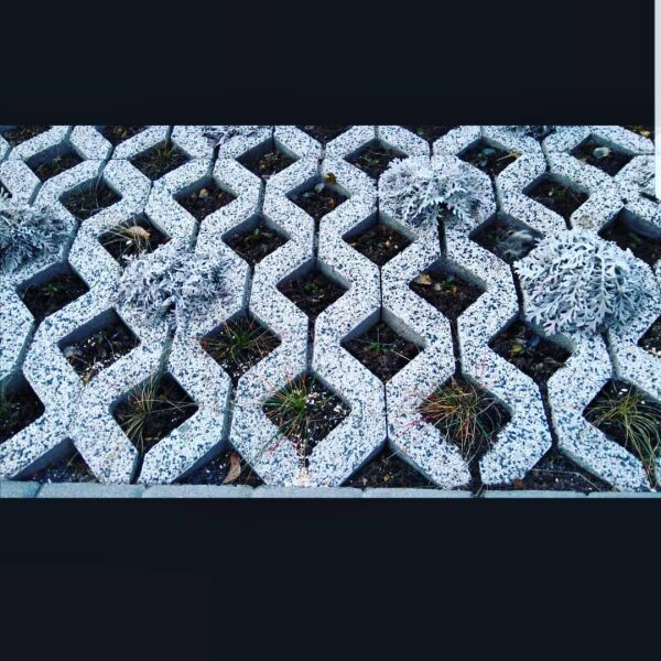 Mineralli Çim Taşı Adet Fiyat