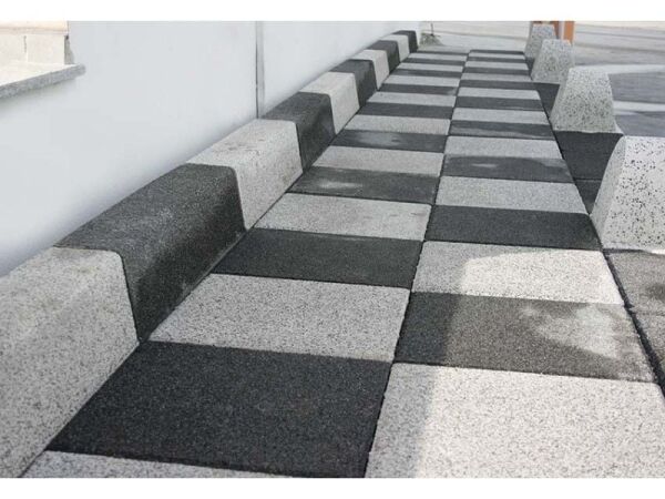 Granit Kumlamalı Yol Bordürü