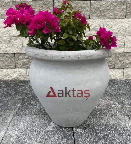 Aktaş Beton Vazo Saksı (50x50x50 cm)