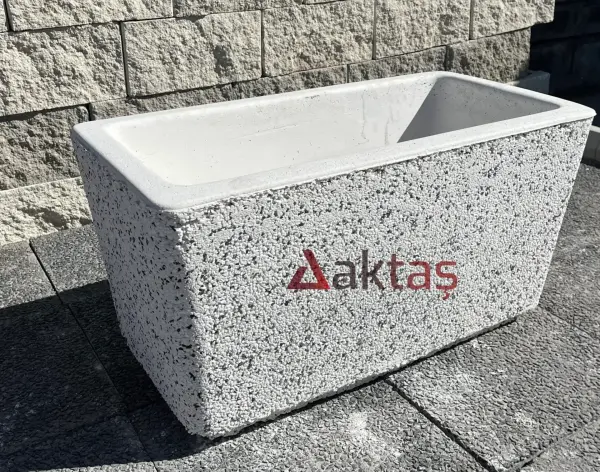 Aktaş Beyaz Mozaikli Dikdörtgen Saksı (80x40x44 cm)