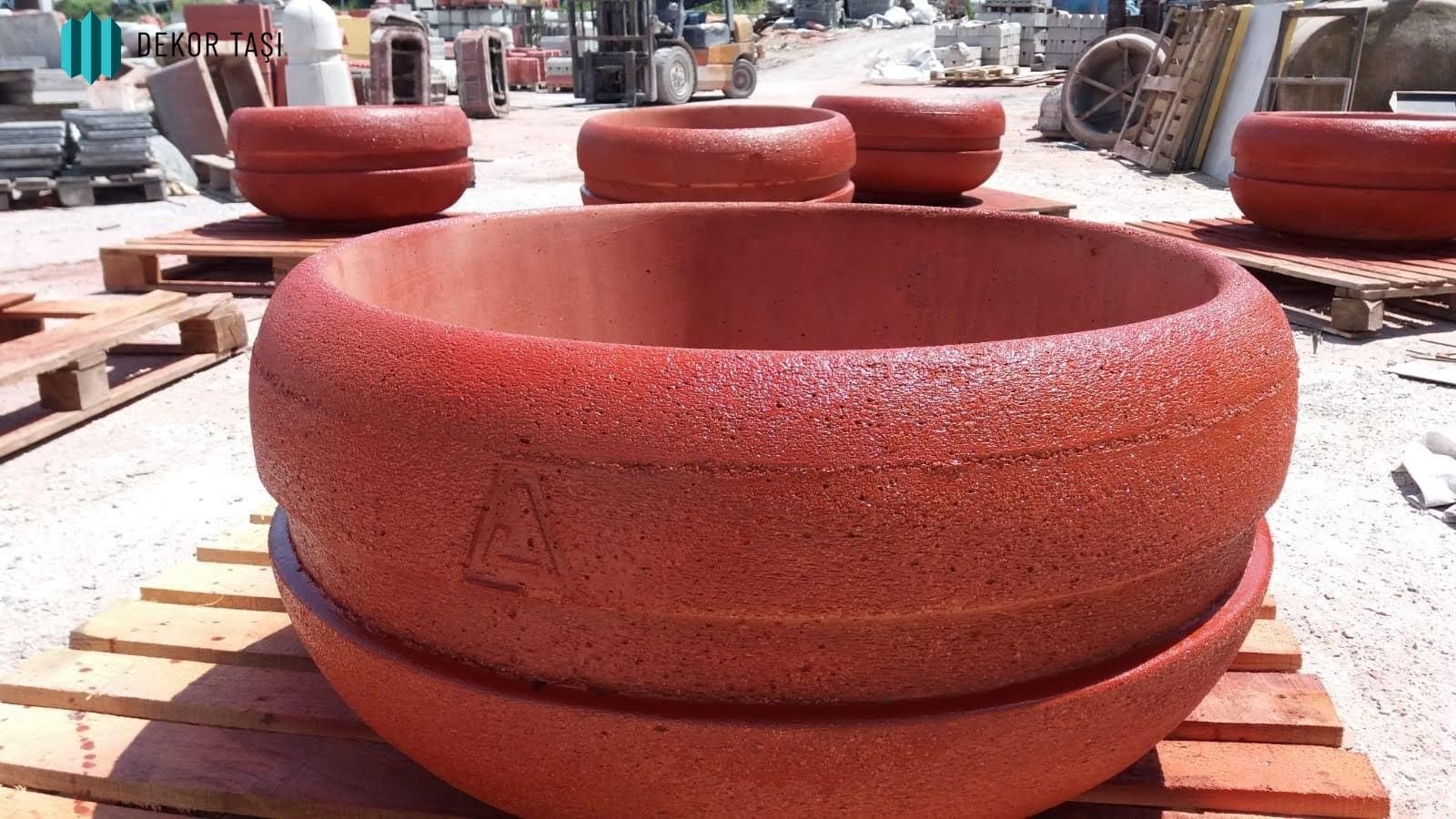 Esenyurt Modeli Beton Saksı - Modern Bombeli Tasarım