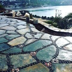 Doğal Serbest Boy Sarı-Gri Kayrak Duvar Kaplama Taşı (Ton/M² Fiyatı İçin Arayınız)