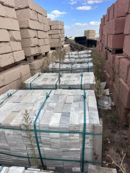 Premium Altın Damarlı Mermer 5x15 Duvar Kaplama - Lüks İç Mekan