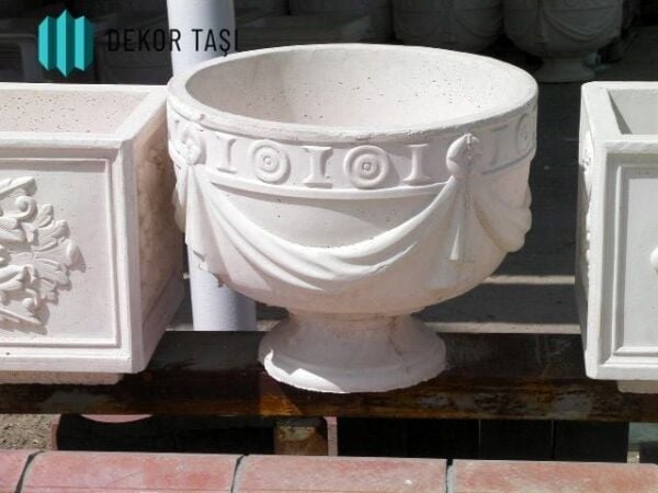 Afyonkarahisar Modeli Beton Saksı - Klasik Tasarım