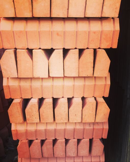 Amblyomma Çiçeklik Bordür Taşı