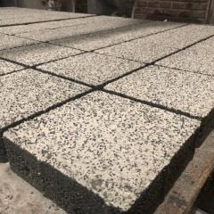 Mineral Yüzeyli Parke Taşı Kare