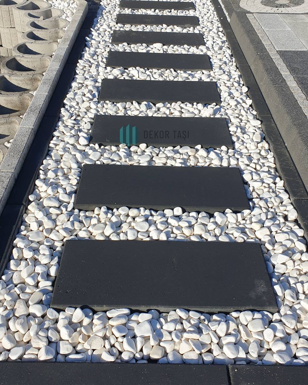 Bazalt Kumlamalı 30x60 Adım Taşı (Bahçe Adım Taşı & Yürüme Plakası)