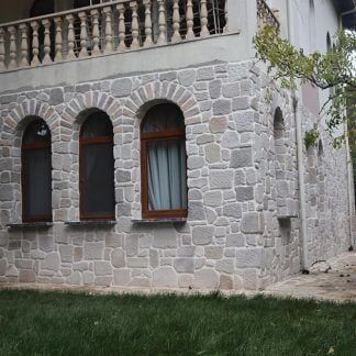 Ayumi Kültür Taşı