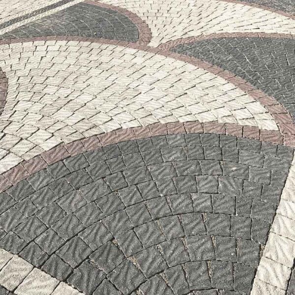 Gri Begonit Taşı | Doğal ve Modern Dış Mekan Zemini