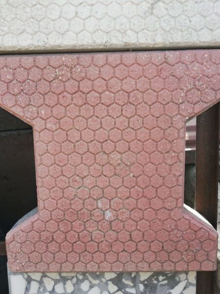 Kilitli bal peteği yer karosu