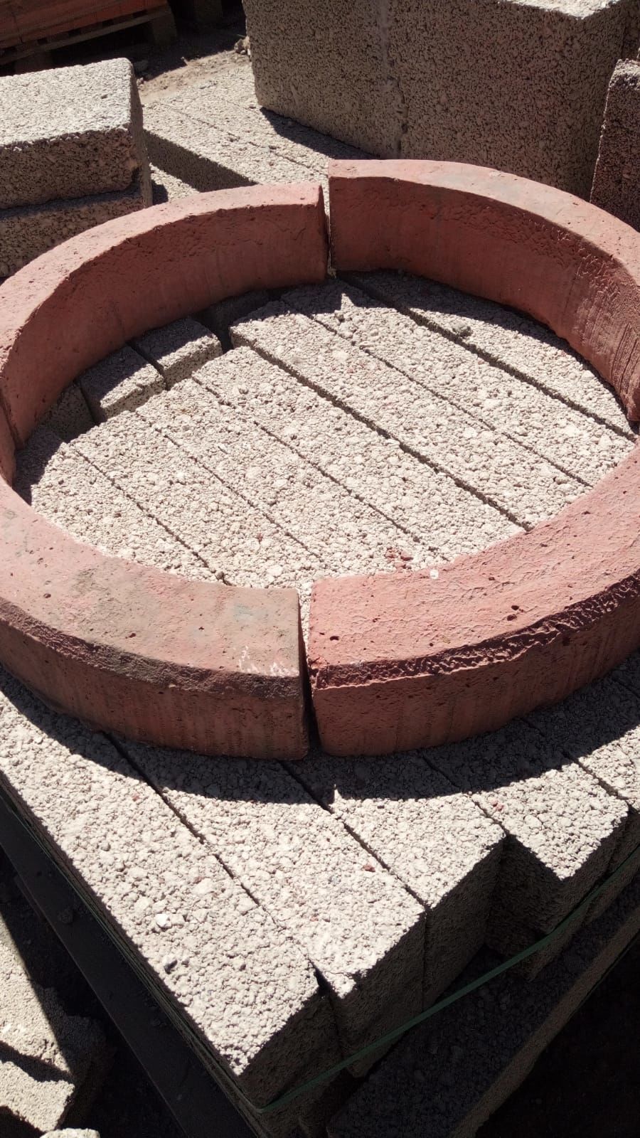 Ağaç Dibi 10 cm yuvarlak kırmızı