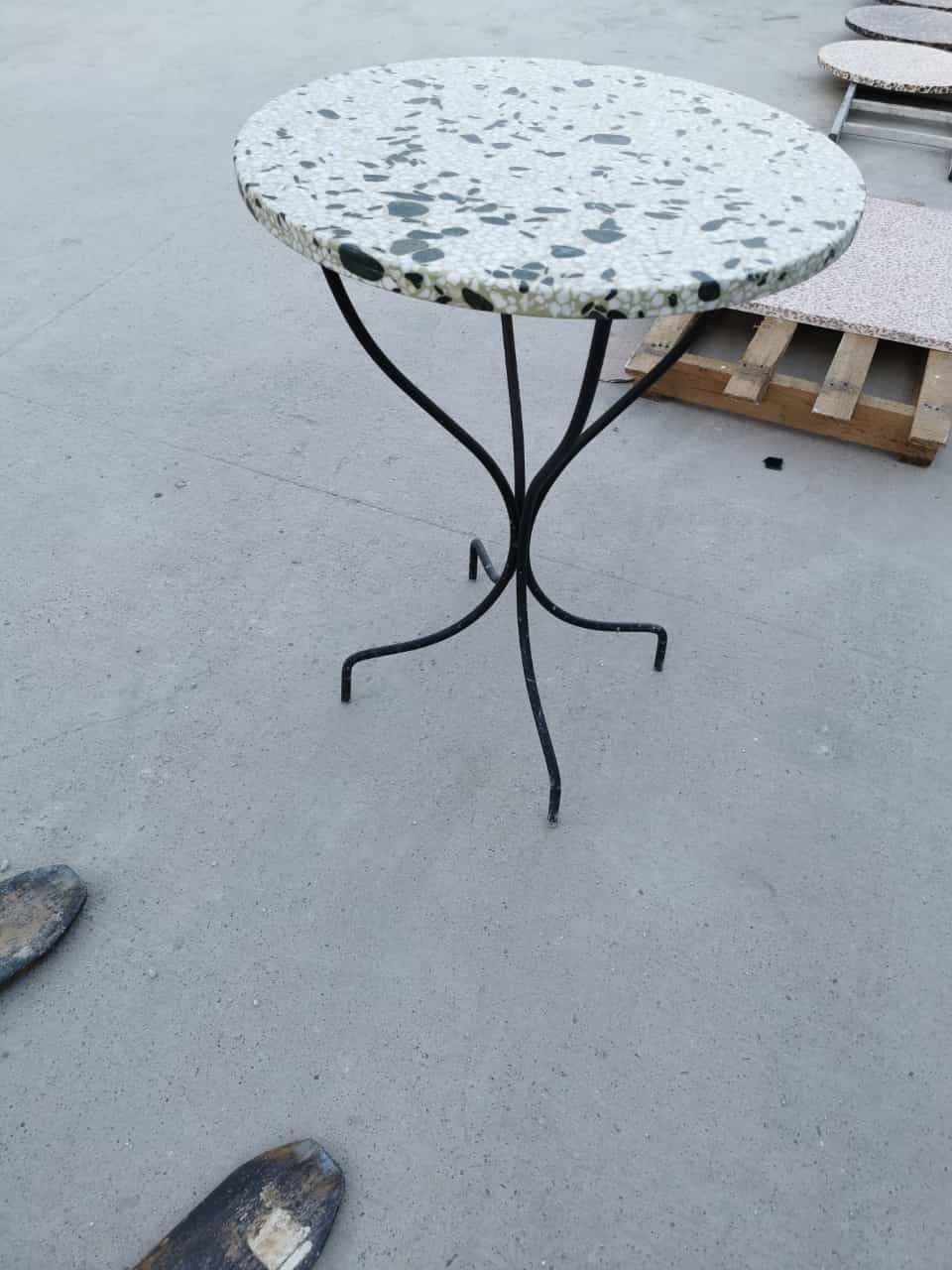Can Terrazo Sehpa