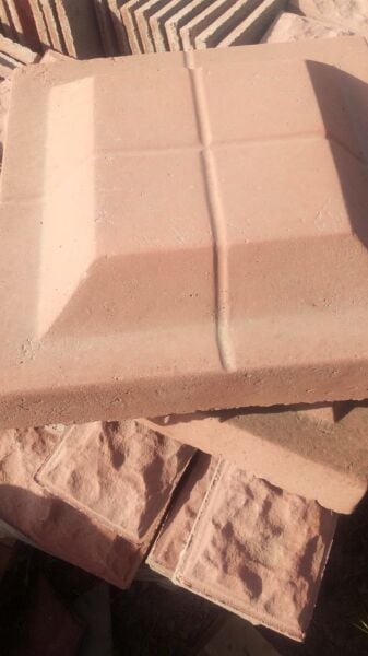 45*45 Kırmızı Beton Kolon Şapkası