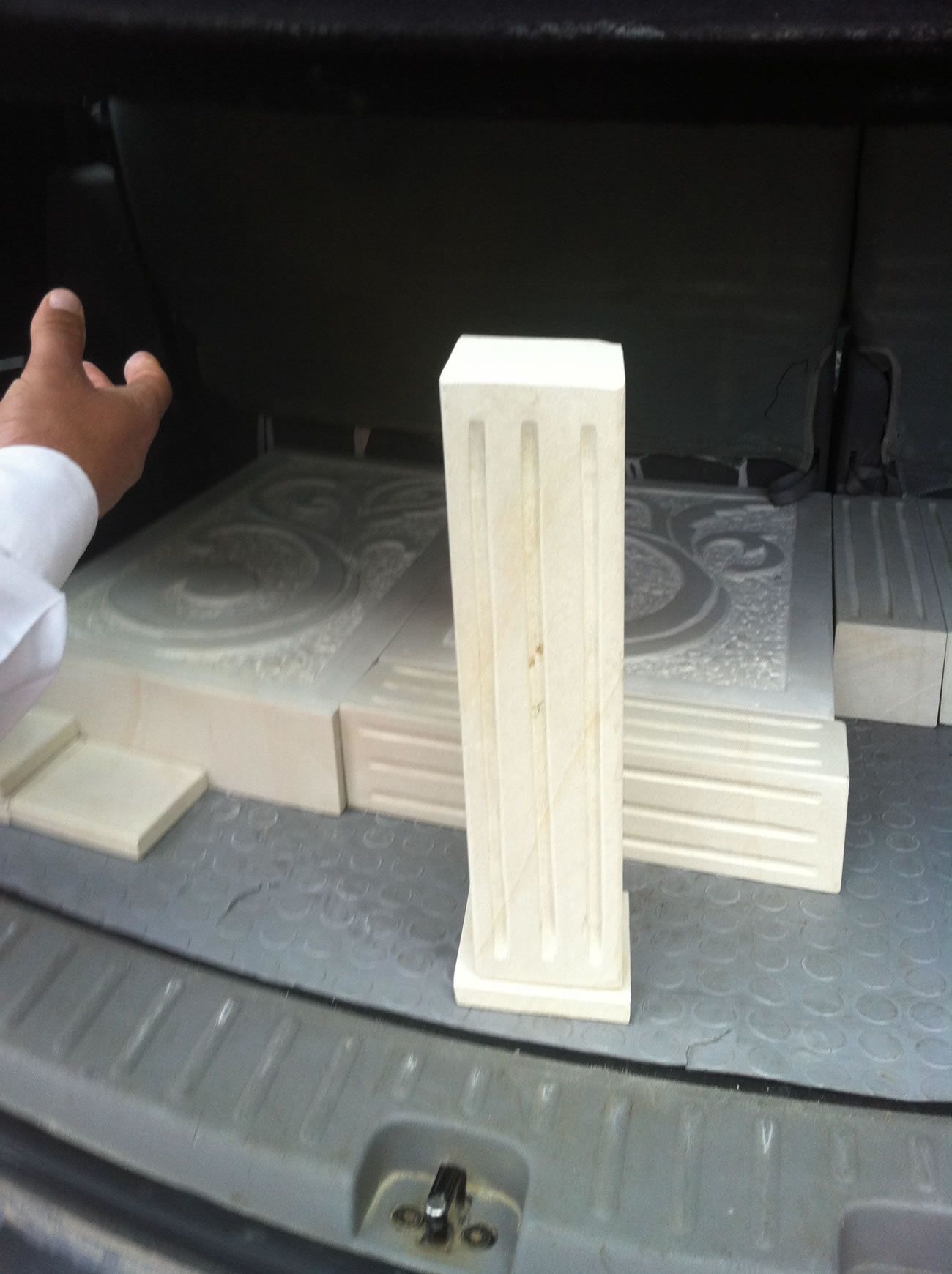 beyaz kum taşı el işi rölyef