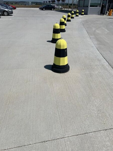 Beton duba siyah ve sarı renklerde