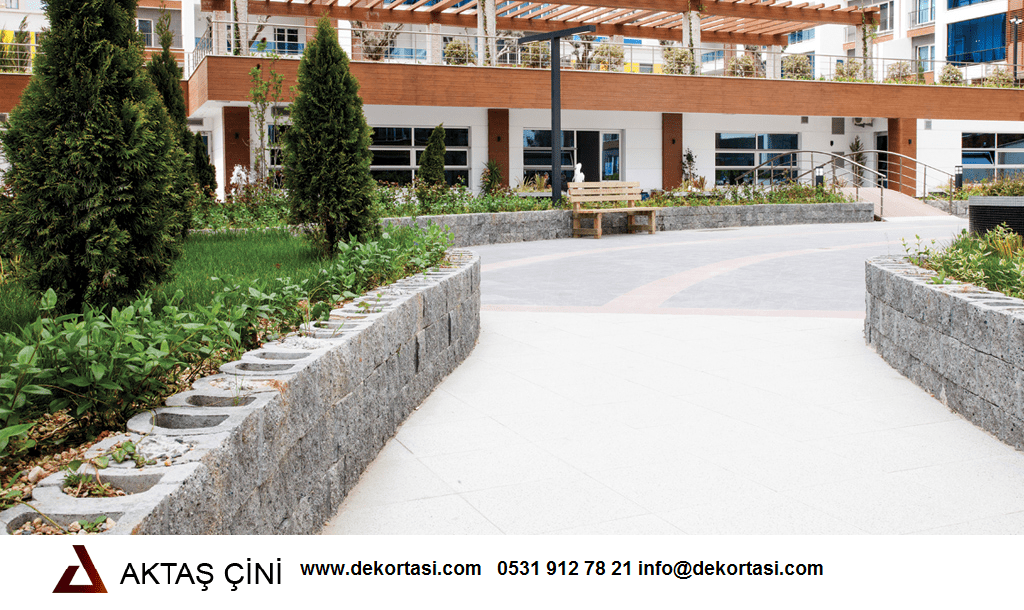 Küçük Şev Taşı Çiçeklik 17x21