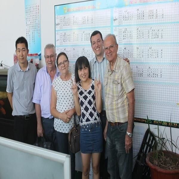 Yüksek Hassasiyetli Elektrik Fişi Kalıbı - Özel Güç Tak Kalıp Çin